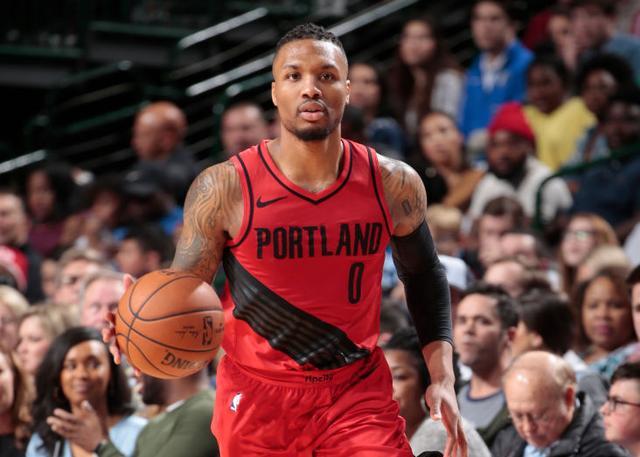 上扮演着举 上扮演着举